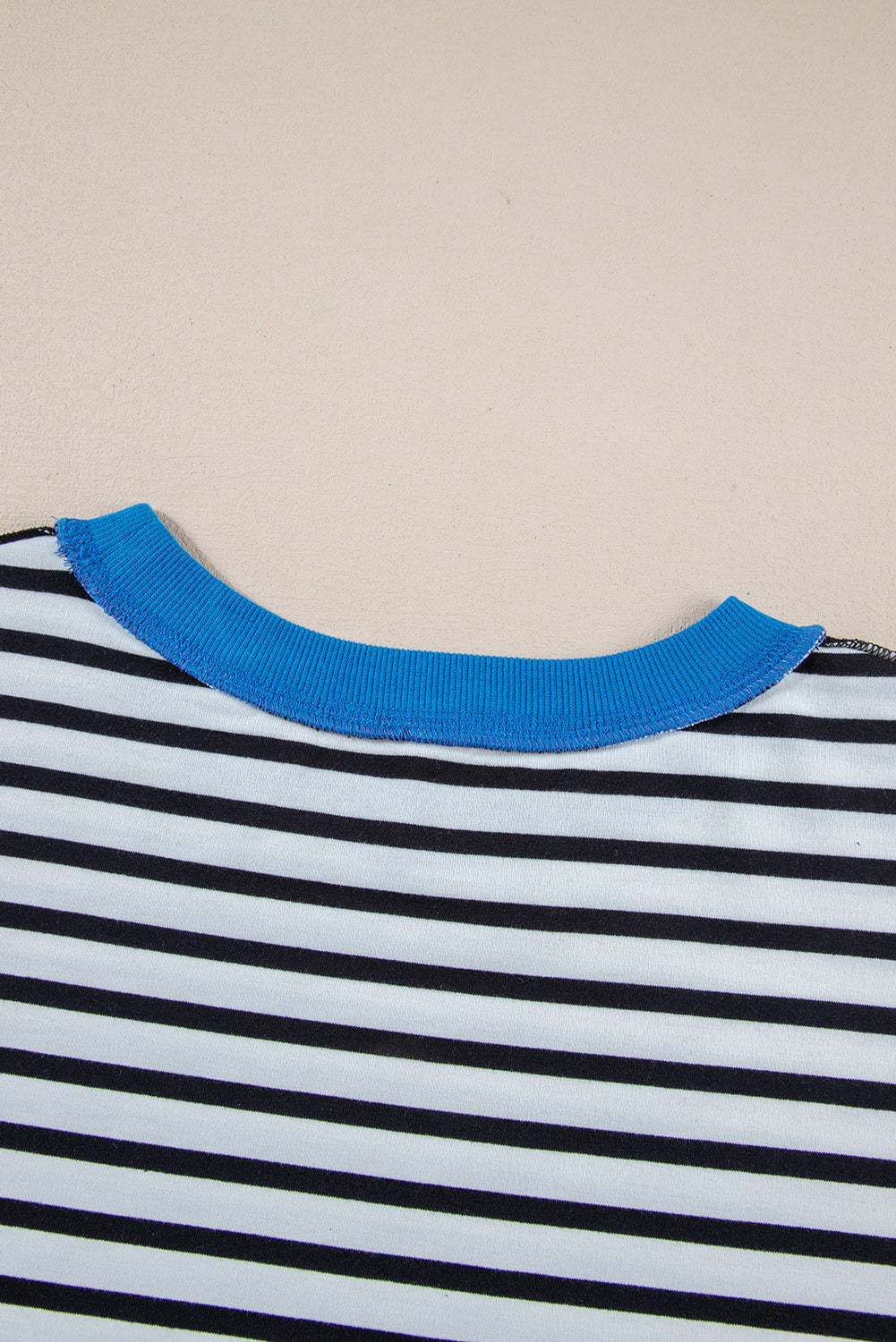 Anna - Horizontaal Gestreept Loose Fit T-shirt met Contrast Trim en Wijde Korte Mouwen