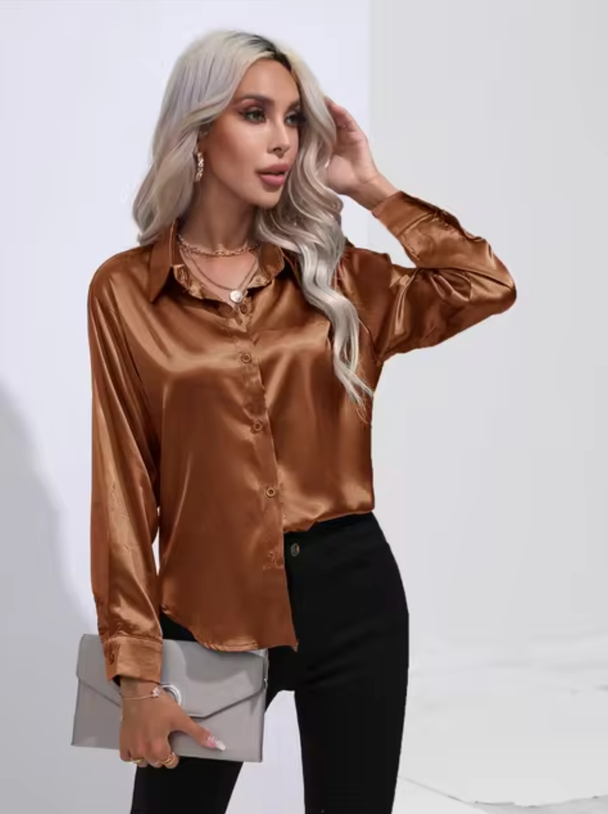 Maeve - Satijnen blouse met lange mouwen