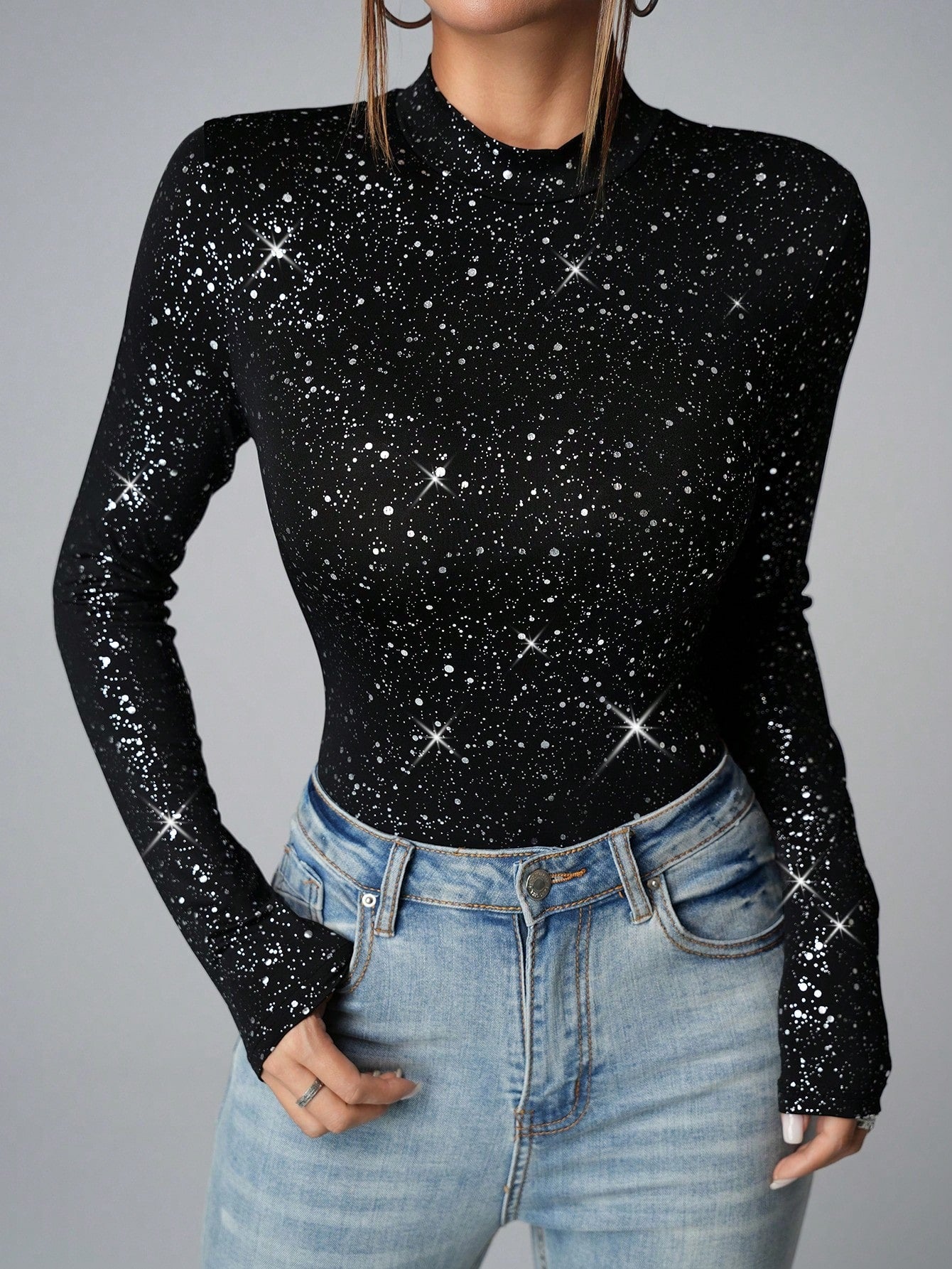 Damiana - Metallic Party Bodysuit met Lange Mouwen en Ronde Hals.