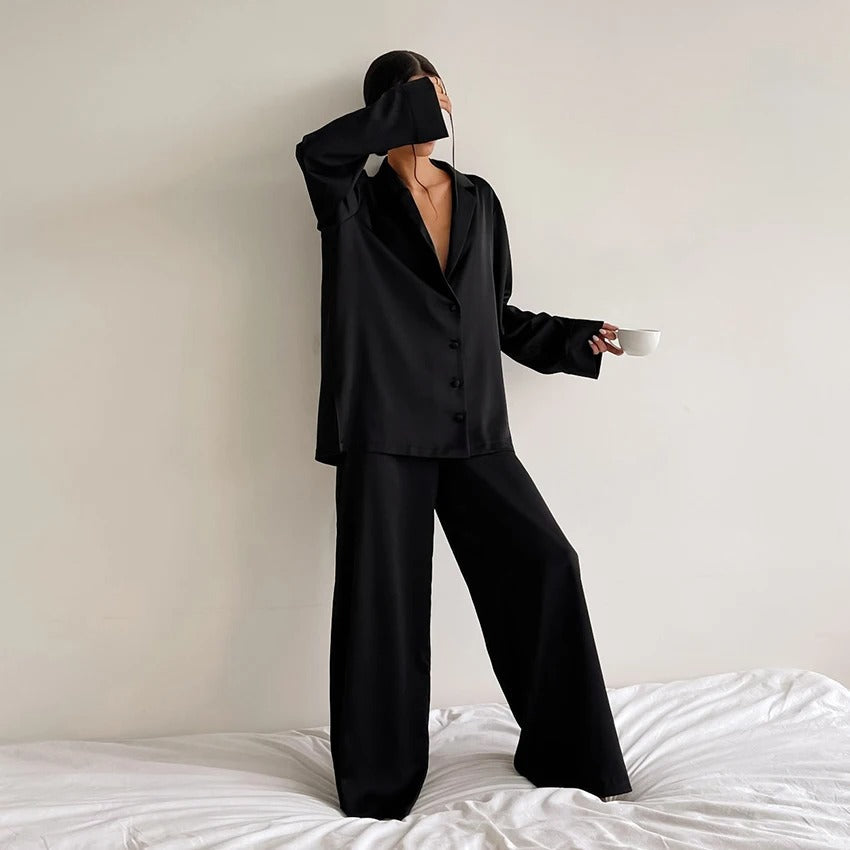 Lily - Satijnen Button-Up Set
