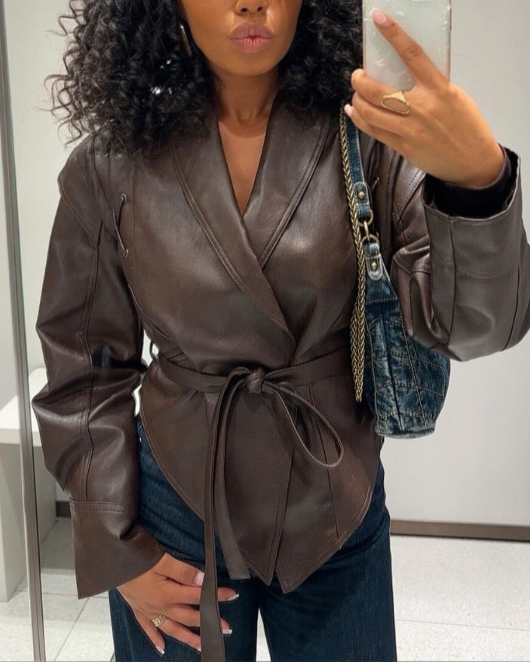 Isabelle – Bruine Leren Wikkel Blazer