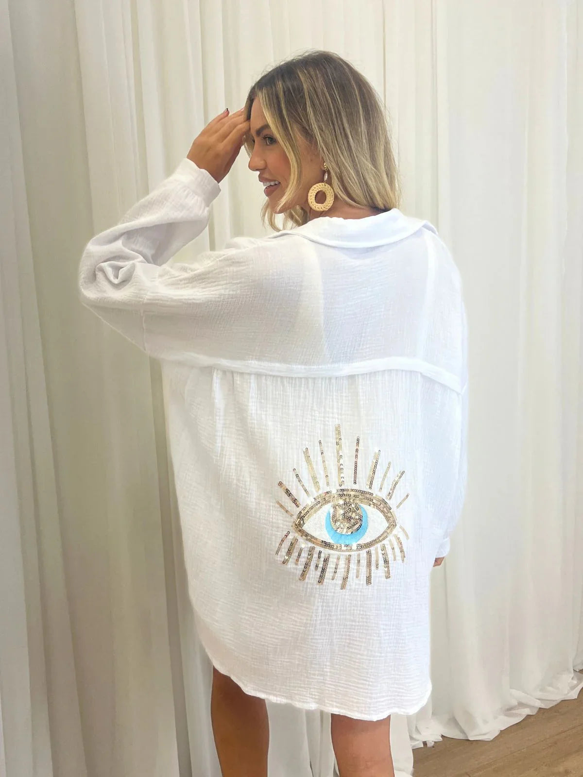Luna - Oversized Shirt met Pailletten en Oogborduursel