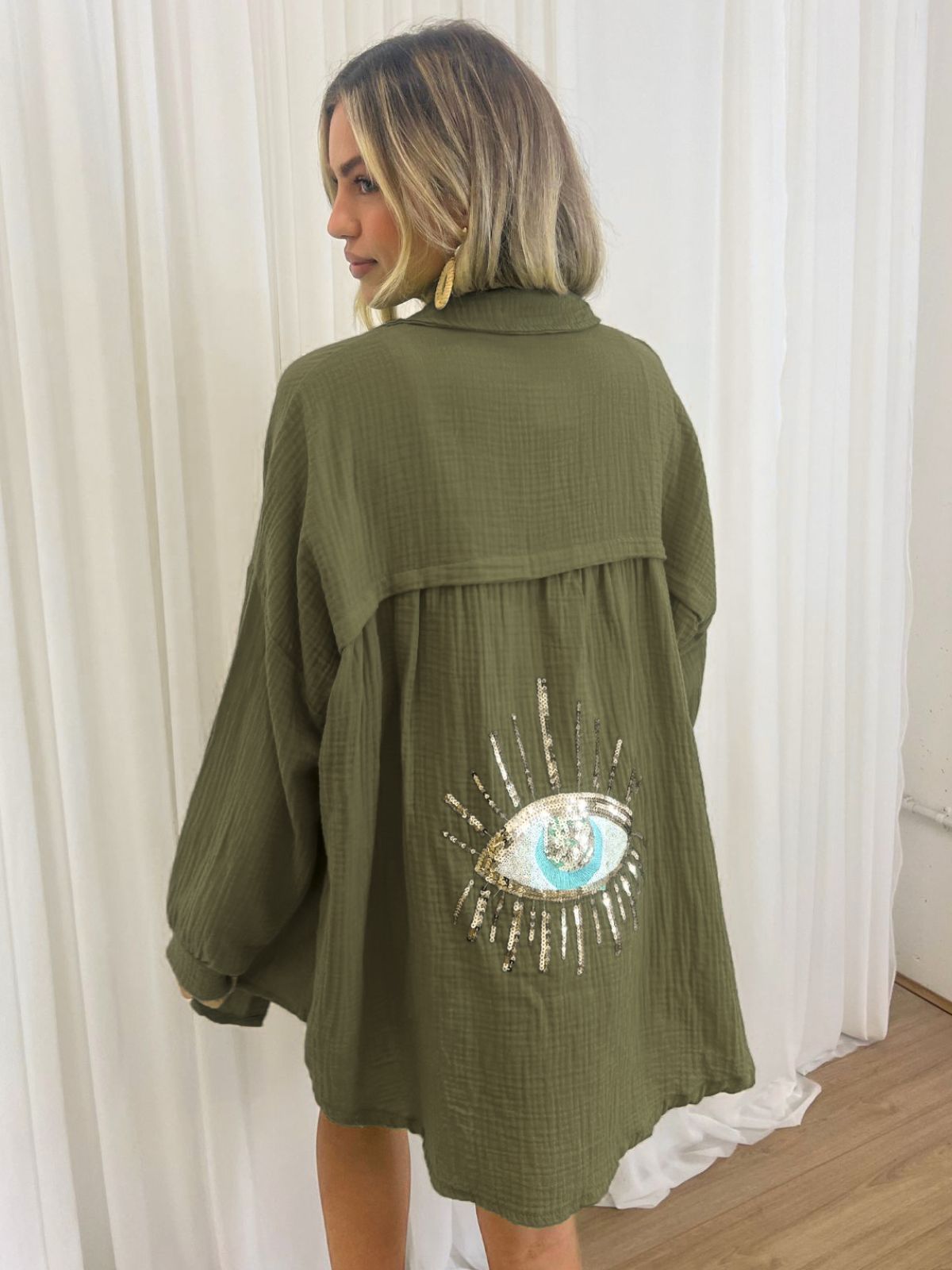 Luna - Oversized Shirt met Pailletten en Oogborduursel