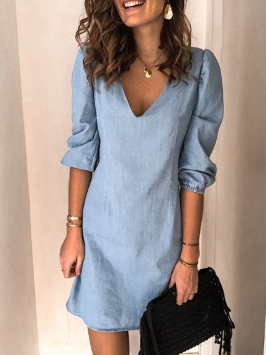 Tess - Korte Denim Jurk met V-Hals en Halflange Mouwen