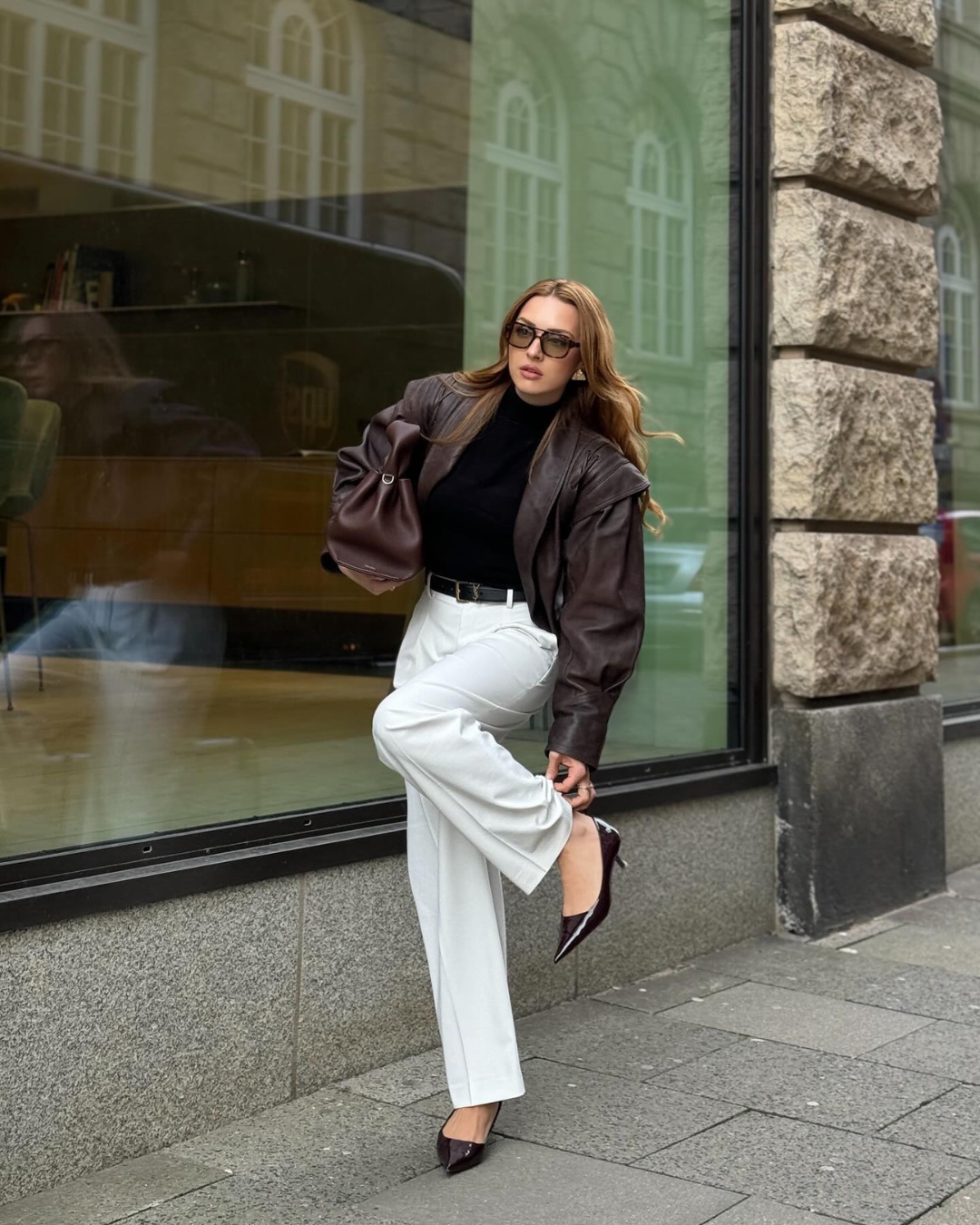 Isabelle – Bruine Leren Wikkel Blazer