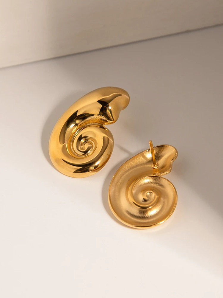 Kirsten - Spiraal Conch Statement Oorbellen Goud
