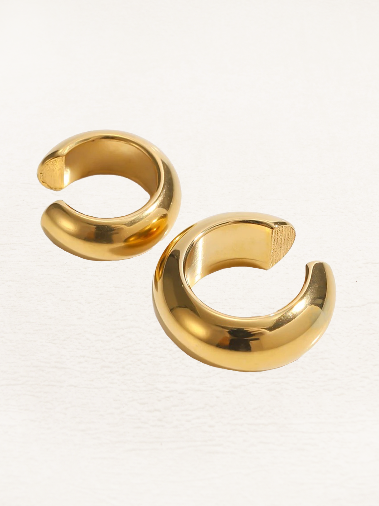 Ina - Chunky Ear Cuff Goud