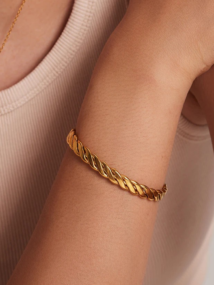 Hendrika - Blanche Cubaanse Gedraaide Armband Goud