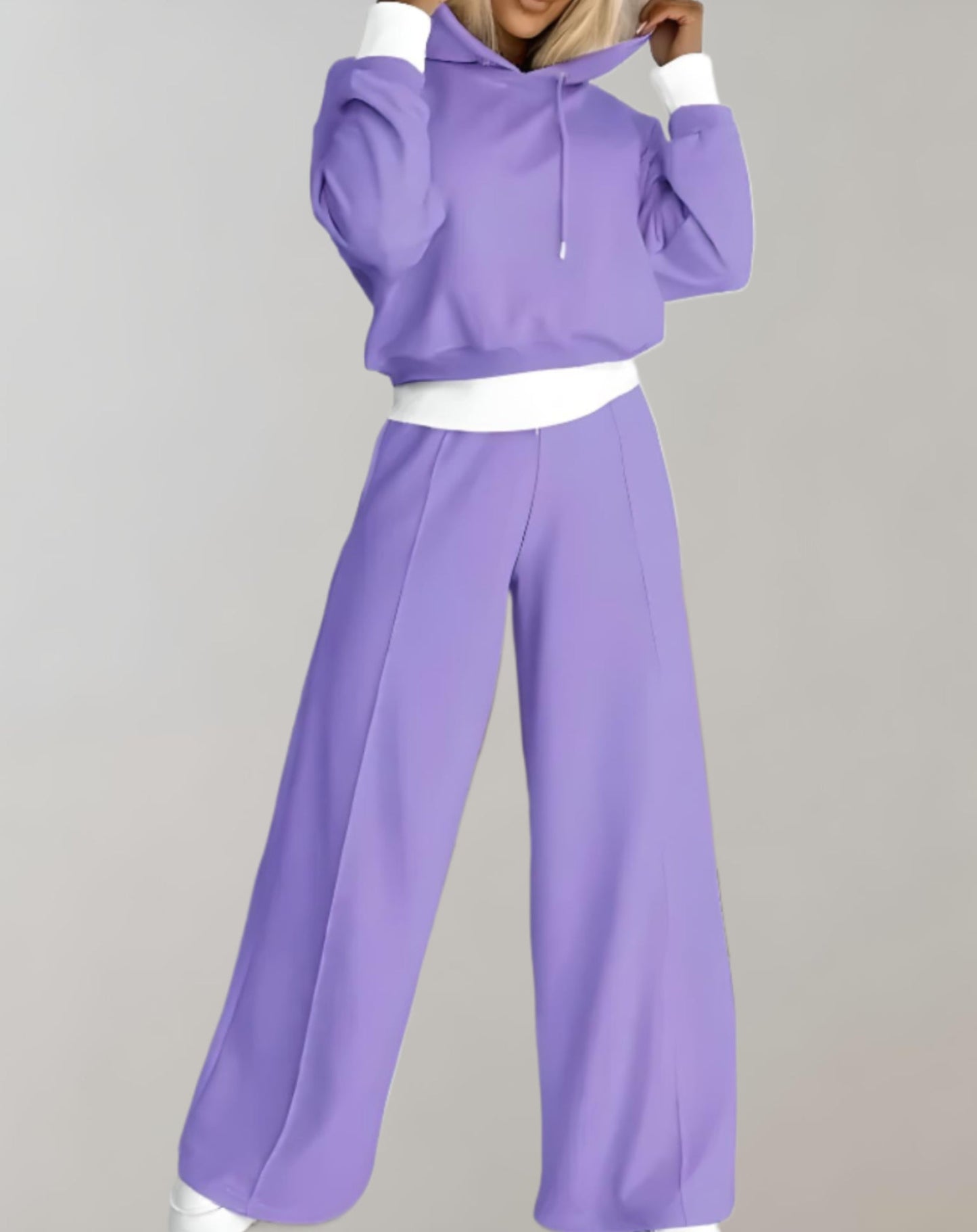 Selma - Tweedelig set met capuchon en wijde broek.