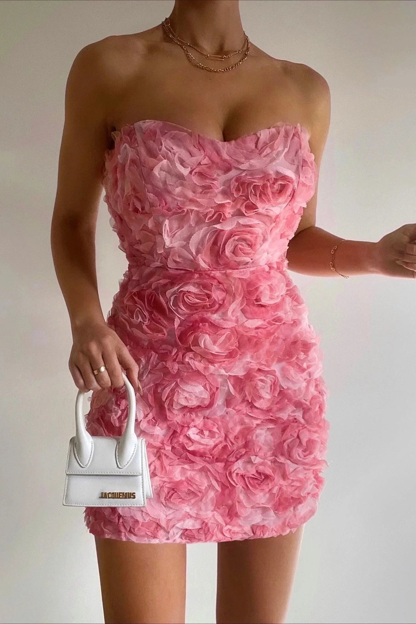 Elizabeth Roses Mini Strapless Elegante Bodycon Jurk met Reliëf Rozen Patroon