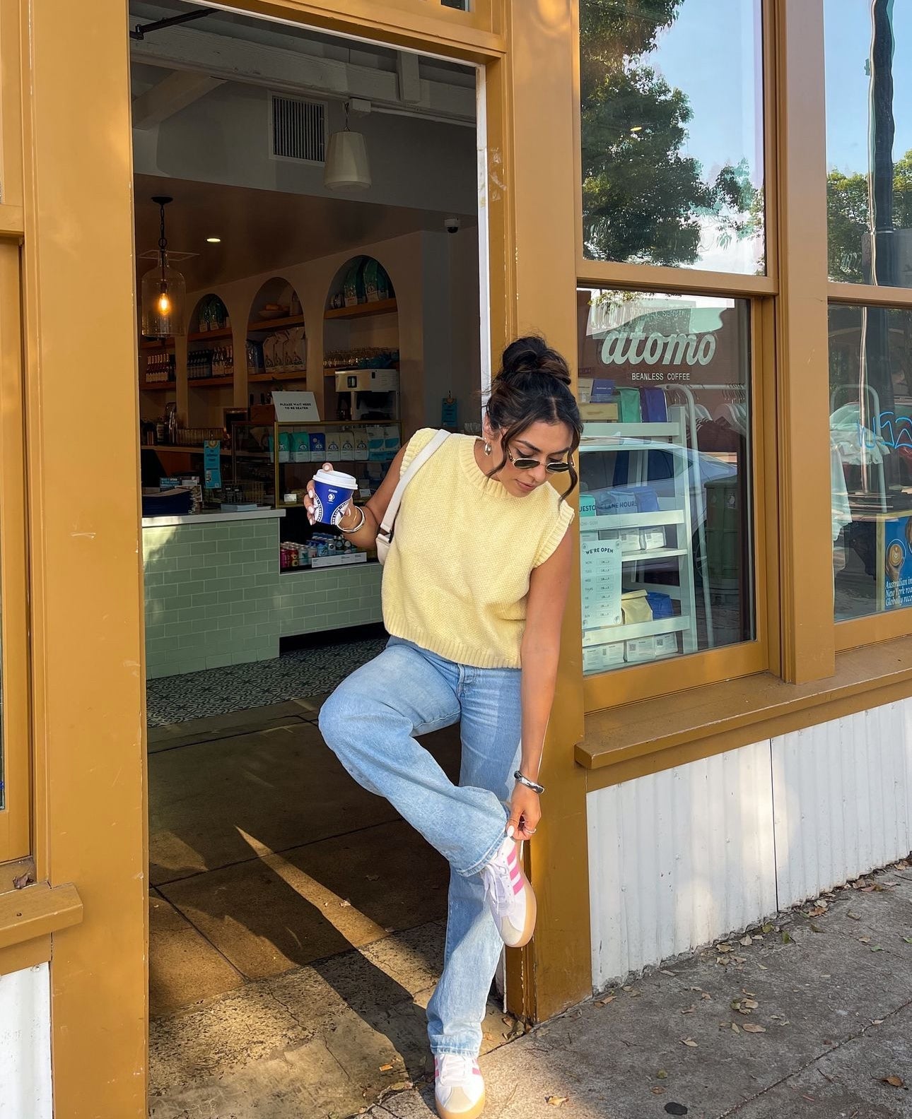 Ella – Gebreide Mouwloze Top in Geel