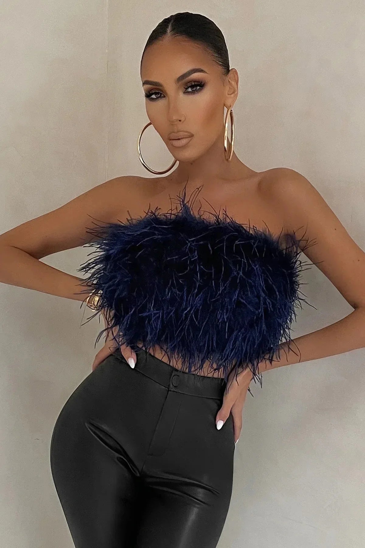Noa Feather Top | Stijlvolle veren crop top is dé toptrend dit jaar