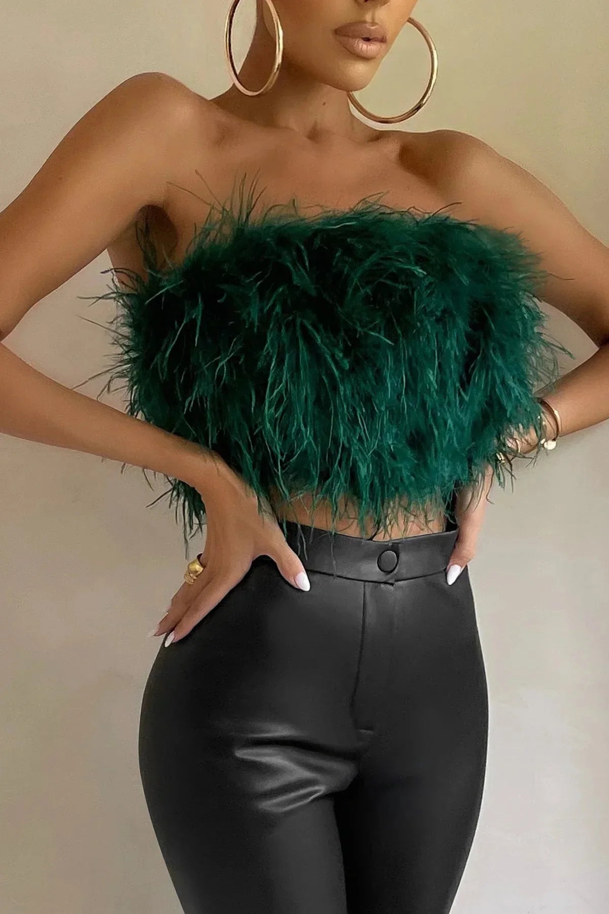 Noa Feather Top | Stijlvolle veren crop top is dé toptrend dit jaar