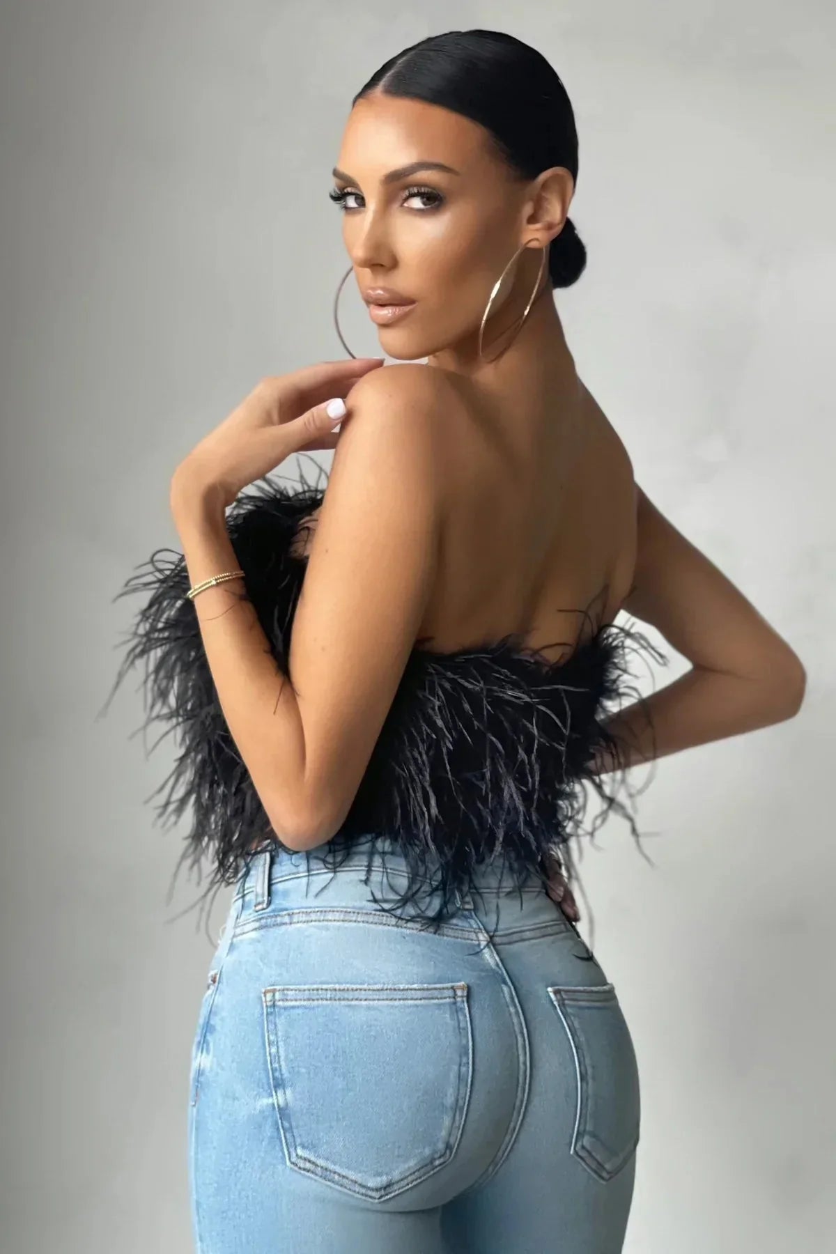 Noa Feather Top | Stijlvolle veren crop top is dé toptrend dit jaar