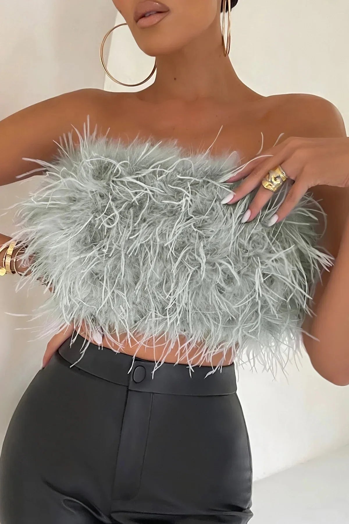 Noa Feather Top | Stijlvolle veren crop top is dé toptrend dit jaar