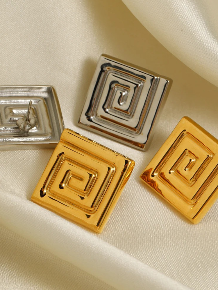 Bente - Vierkante Geometrische Statement Oorbellen Zilver