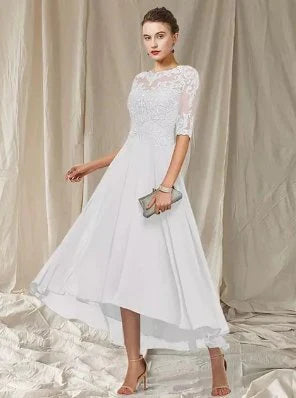 Janne - Elegant in een chique jurk