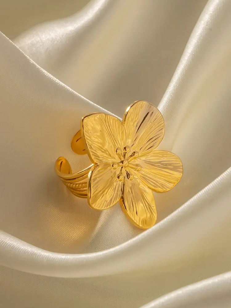 Enda - Flower Blossom Statement Ring Goud