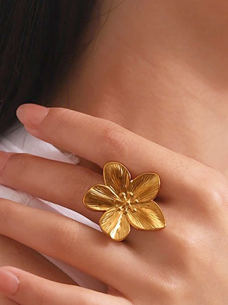 Enda - Flower Blossom Statement Ring Goud