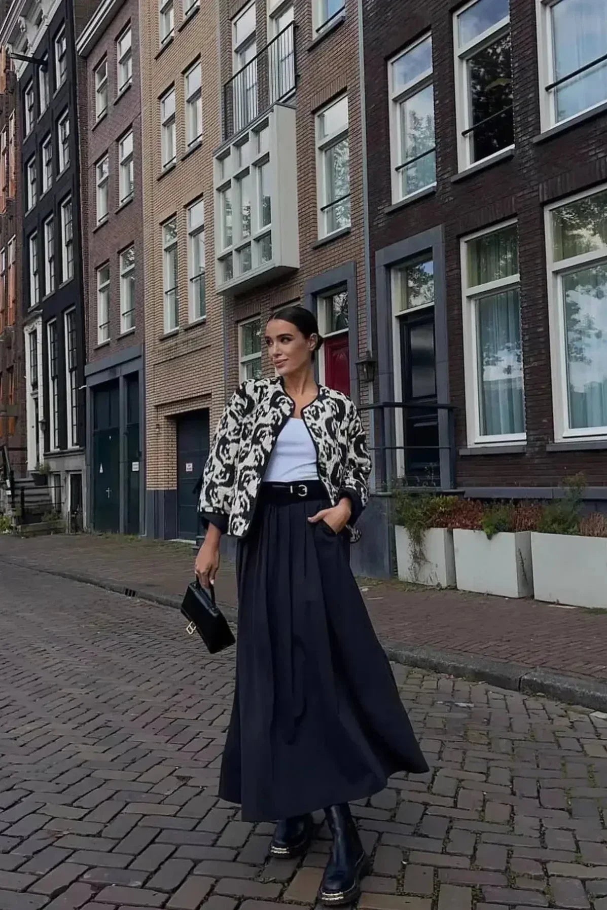 Beppie - Statement Print Bomberjack