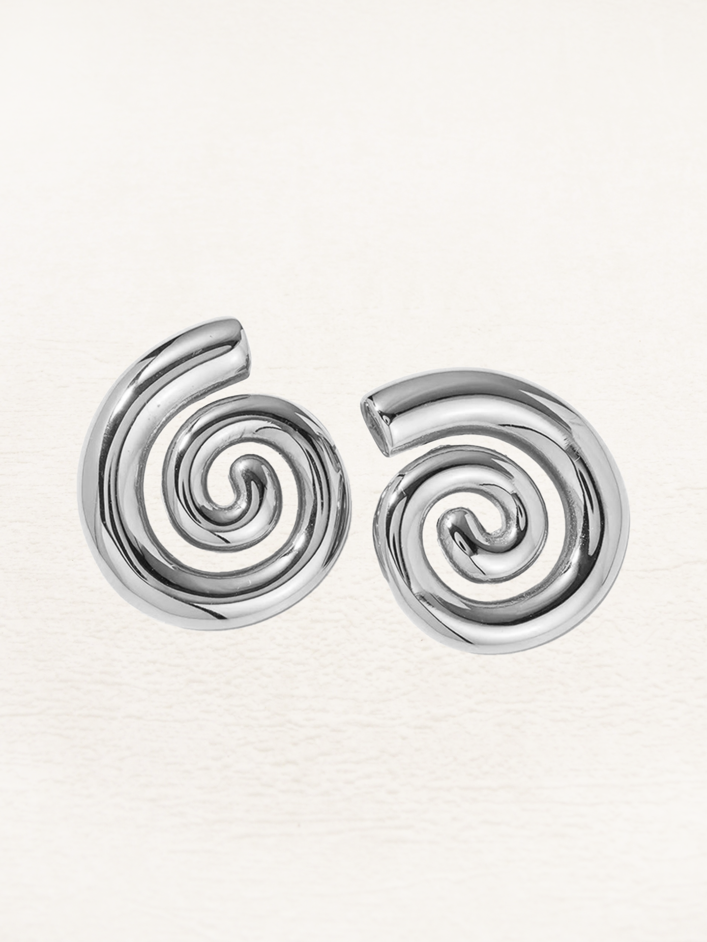 Hanneke - Glossy Spiral Oorbellen Zilver