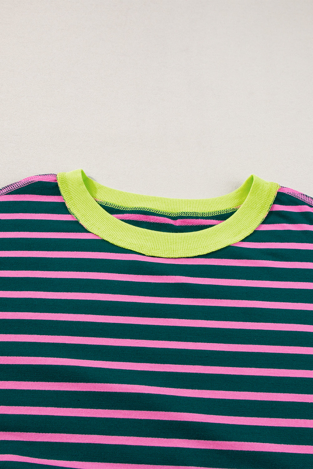 Anna - Horizontaal Gestreept Loose Fit T-shirt met Contrast Trim en Wijde Korte Mouwen