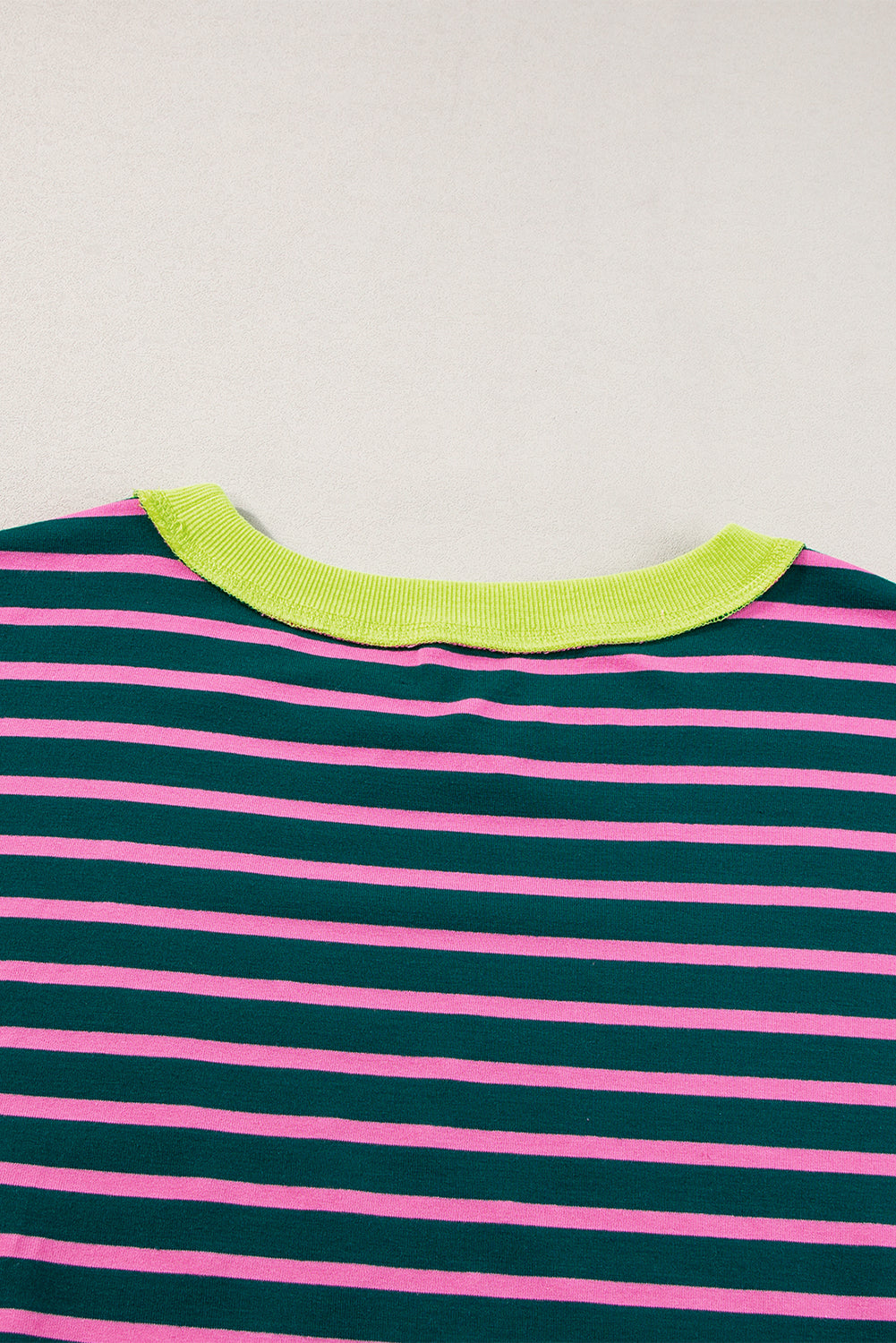 Anna - Horizontaal Gestreept Loose Fit T-shirt met Contrast Trim en Wijde Korte Mouwen