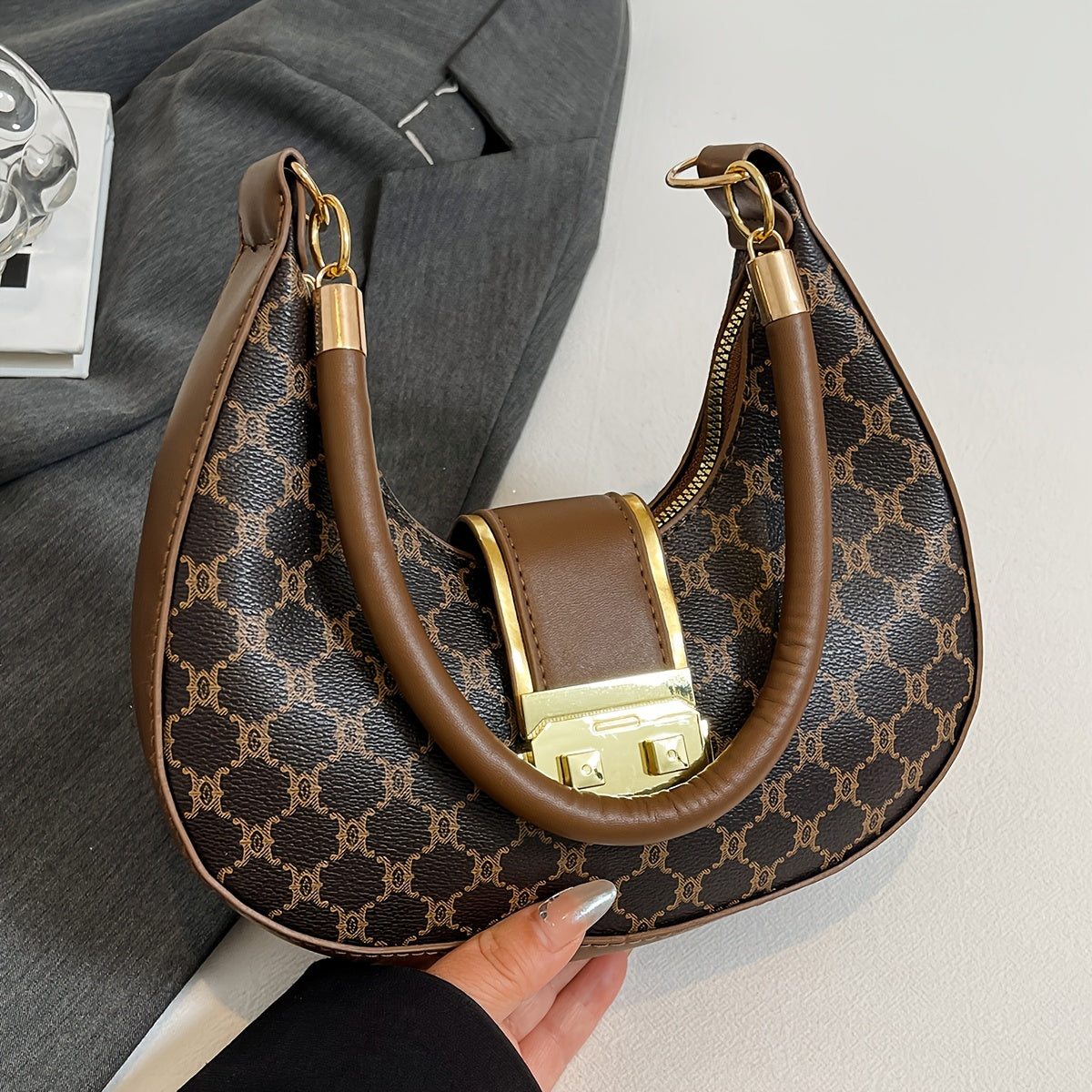 Esmee - Vintage Mini Schoudertas met Rond Design en Gouden Accessoires