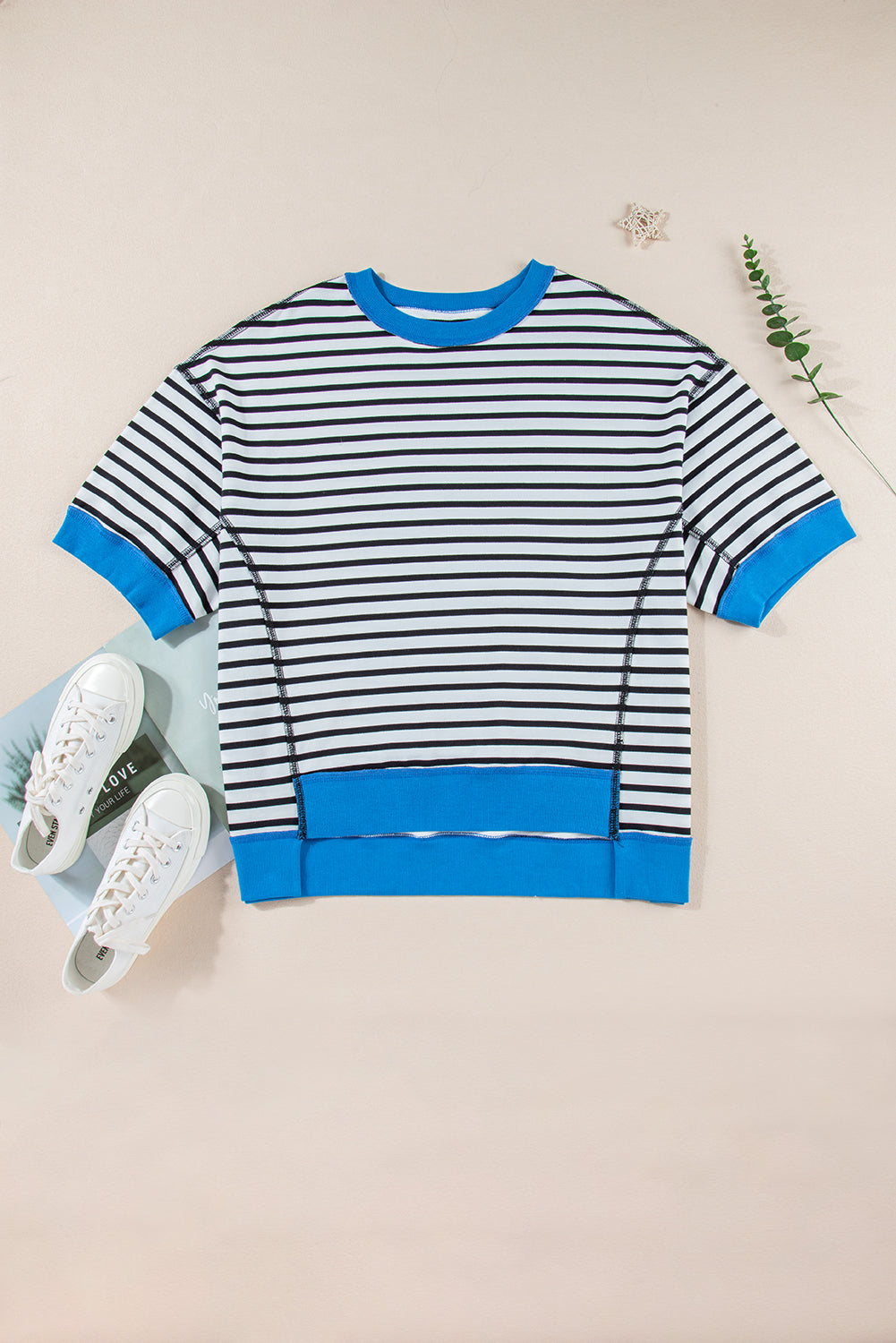 Anna - Horizontaal Gestreept Loose Fit T-shirt met Contrast Trim en Wijde Korte Mouwen