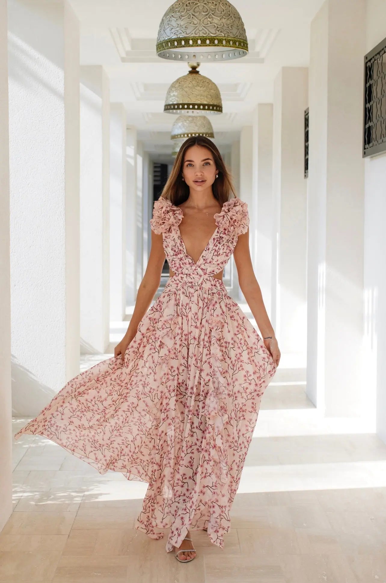 Ava - Mini Jurk met Bloemenprint, Ruches en Diepe V-hals