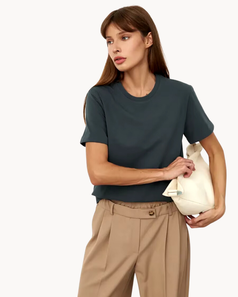 Sarah - Casual T-Shirt met Geknoopte Jeans