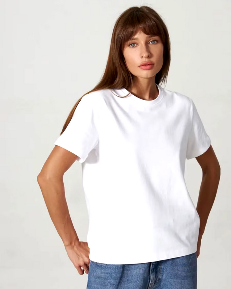 Sarah - Casual T-Shirt met Geknoopte Jeans