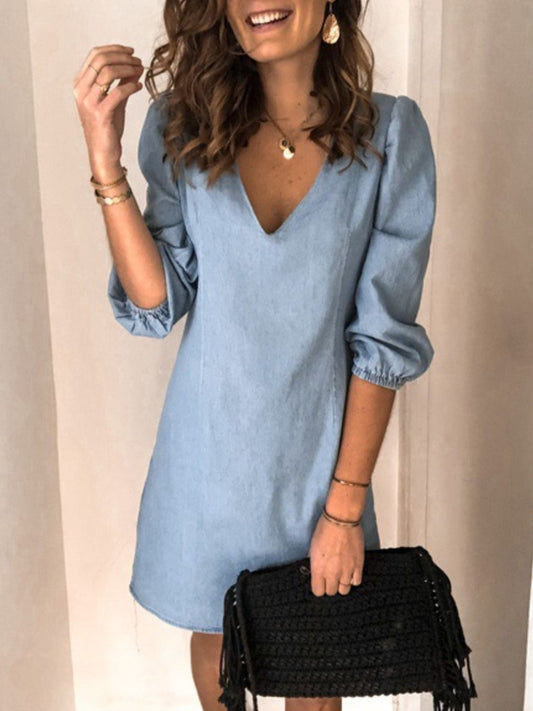 Tess - Korte Denim Jurk met V-Hals en Halflange Mouwen