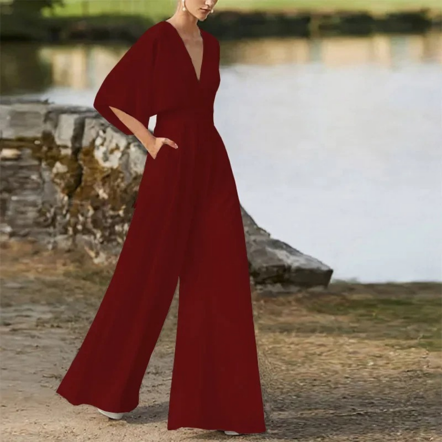 Ayla - Elegante kastanjebruine Jumpsuit met v-hals en Losse Broek