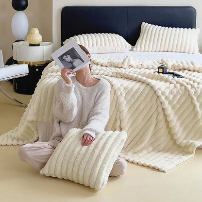 CozyCouture Pluche Maxi Deken voor Luxe Comfort en Ultieme Warmte voor op Bed of de Bank