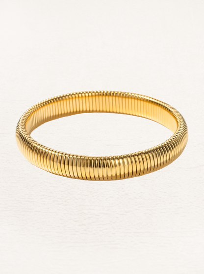 Isolda - Brede Snake Armband Stretch Goud