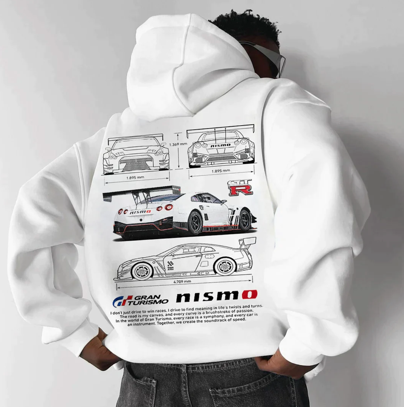 Vince - Stijlvolle Hoodie met Auto-Print en Moderne Grafische Elementen