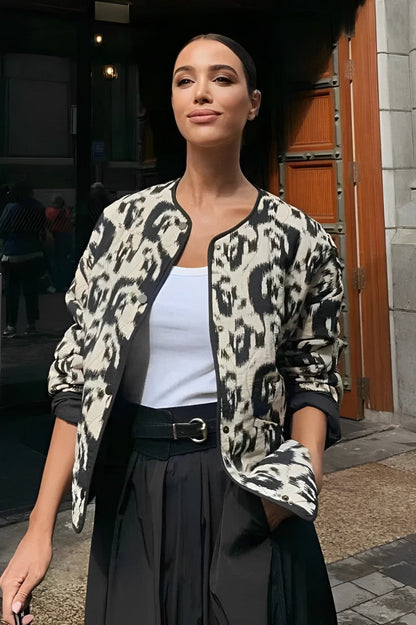 Beppie - Statement Print Bomberjack