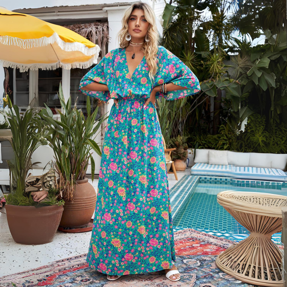 Claudia - Groene Bohemian Maxi Jurk met Diepe V-hals en Bloemenprint