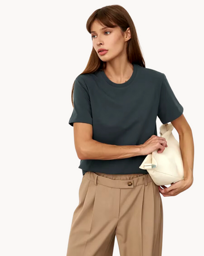 Sarah - Casual T-Shirt met Geknoopte Jeans